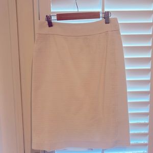 White twill pencil skirt